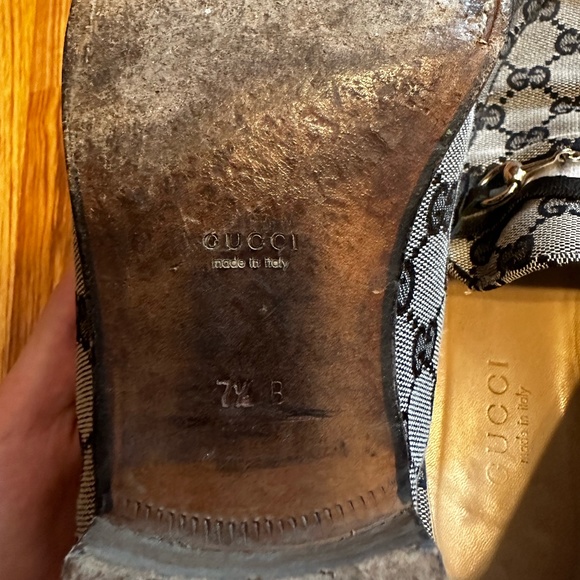 Monogram Gucci Loafers - Picture 4 of 4